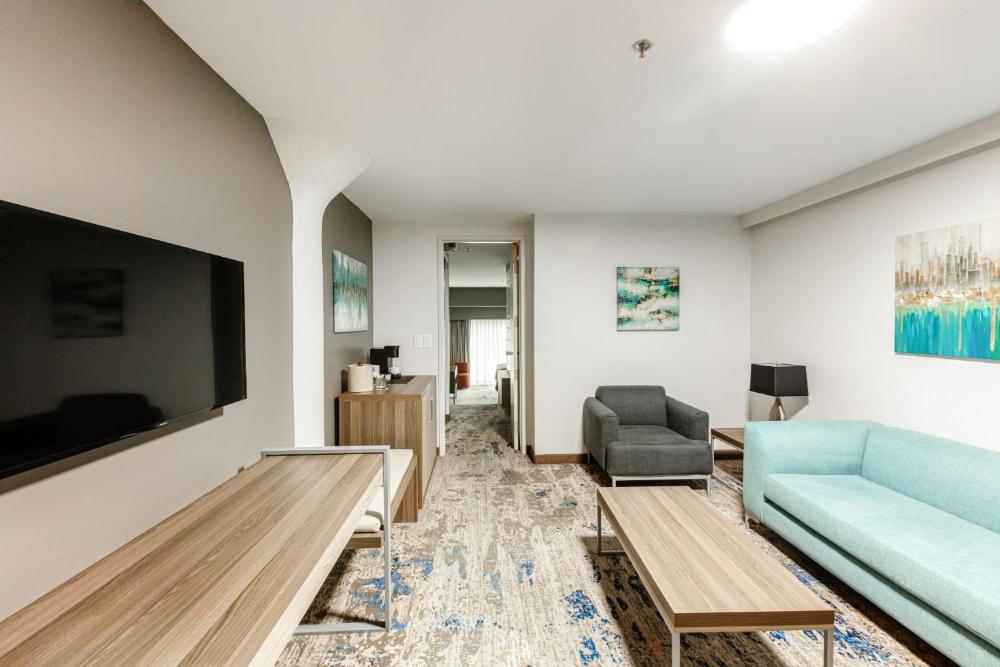 King Suite interior